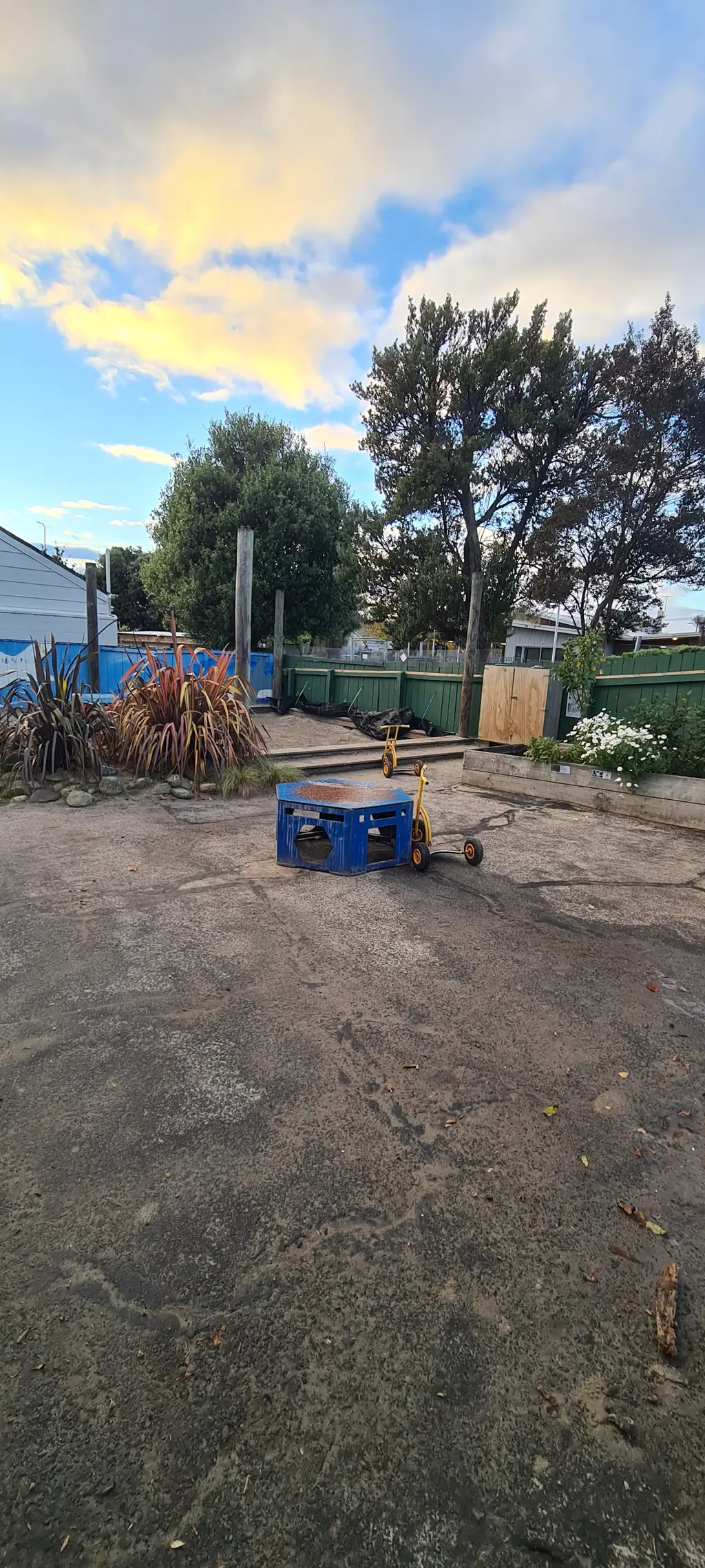 Outdoor and secret garden area at St Clair Corner